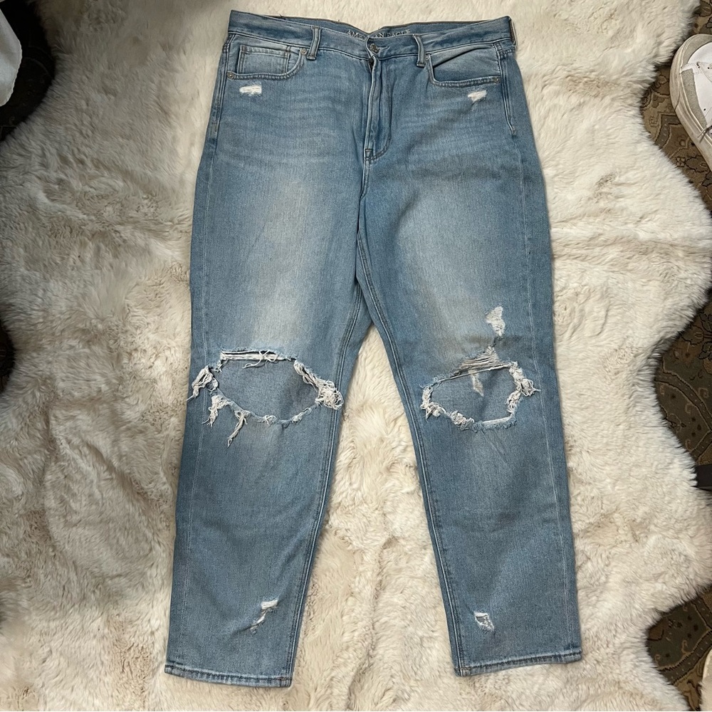 AMERICAN EAGLE Mom Jeans